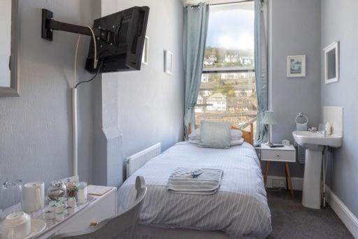 Bridgeside Guest House Looe Bagian luar foto