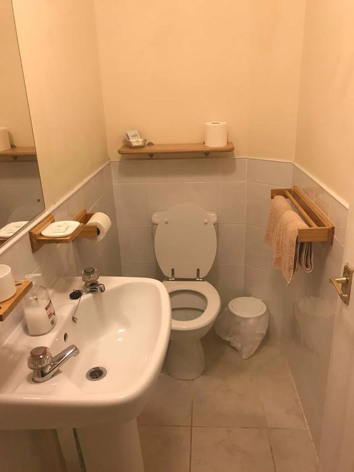 Bridgeside Guest House Looe Bagian luar foto
